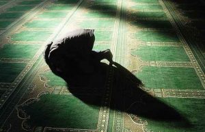 تعقیبات نماز ظهر