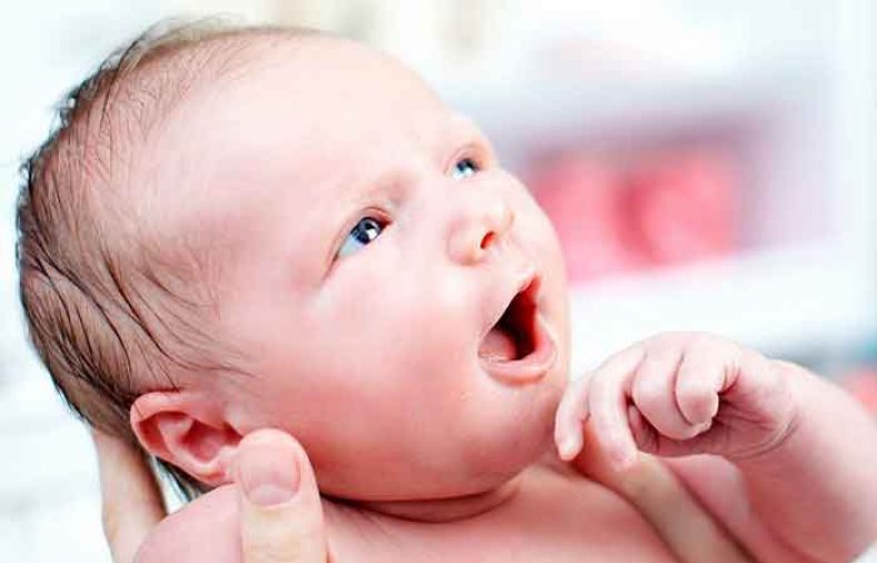 نوزادان از کی می‌ توانند ببینند