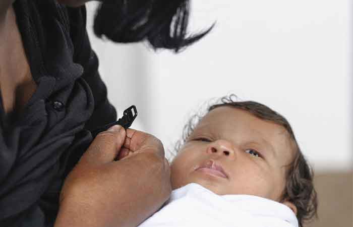علت شیر نخوردن نوزاد در بیداری