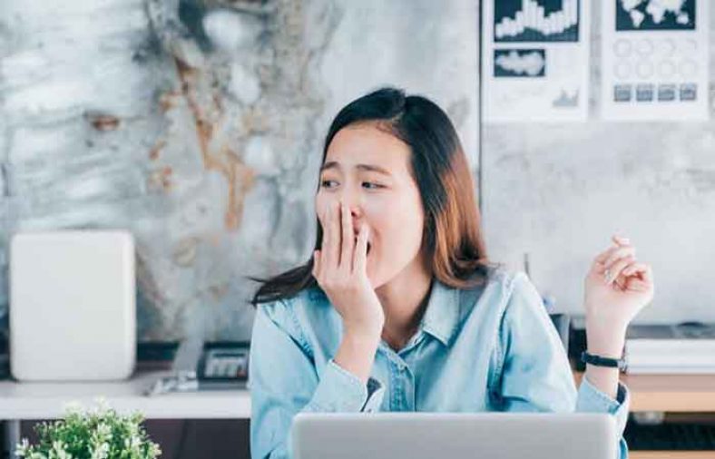 چرا همیشه احساس خستگی می‌کنیم؟
