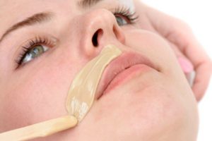 اصلاح صورت با شمع