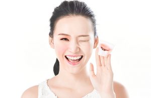 پاک کردن آرایش در خانه
