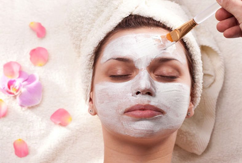 اسکراب خانگی صورت برای پوست چرب