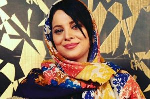 روشنک عجمیان