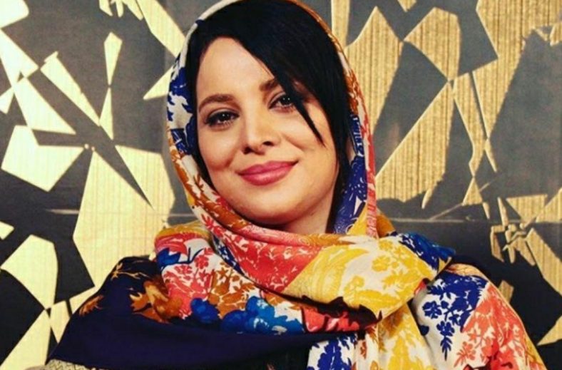 روشنک عجمیان