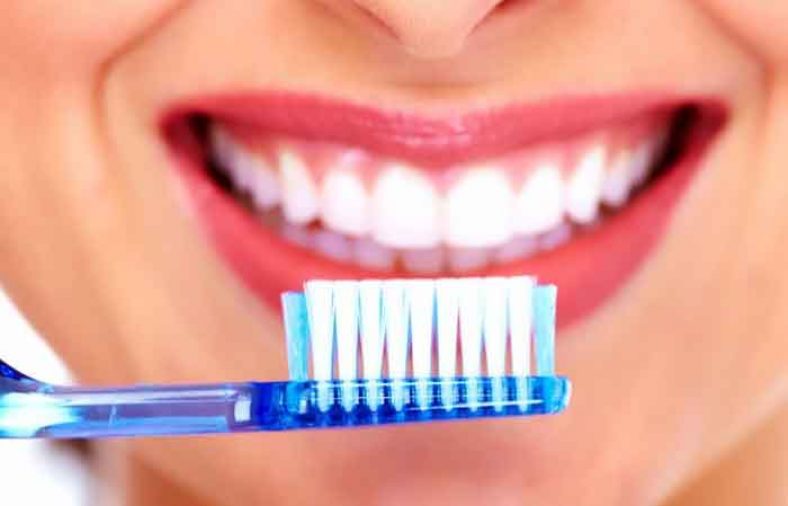 روش صحیح مسواک زدن