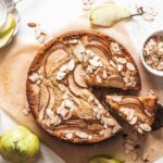 طرز تهیه کیک گلابی و دارچین