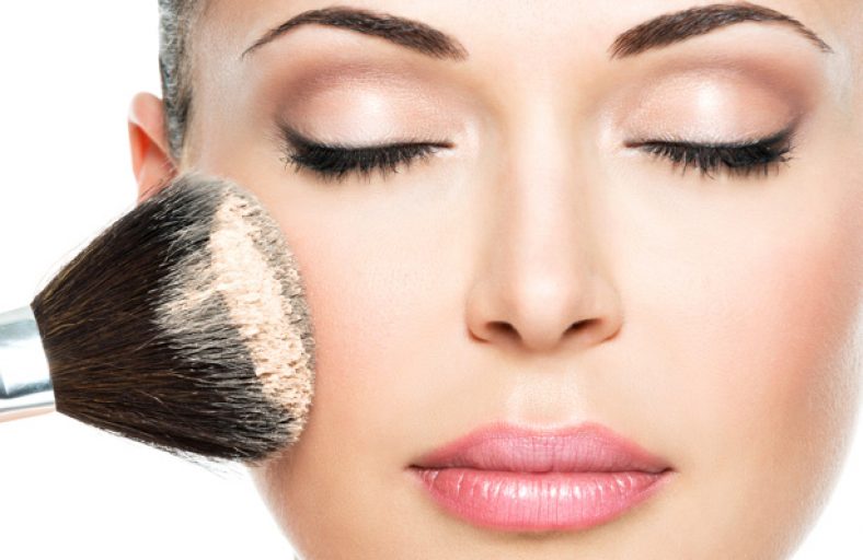 رژگونه زدن حرفه ای