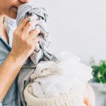 از بین بردن بوی بد لباس
