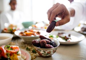 حکم شکستن روزه ماه رمضان