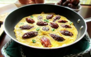 طرز تهیه املت خرما