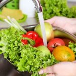 شستن سبزی و میوه با سرکه