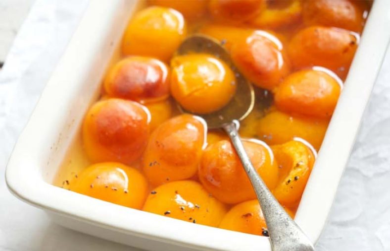 طرز تهیه کمپوت زردآلو