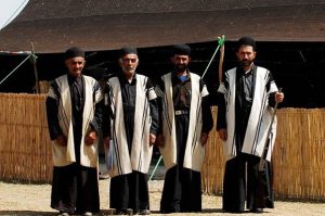 مدل لباس لری مردانه
