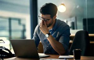 بهترین فاصله چشم از مانیتور