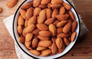 کالری بادام