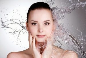 آبرسانی و هيدراته كردن پوست صورت