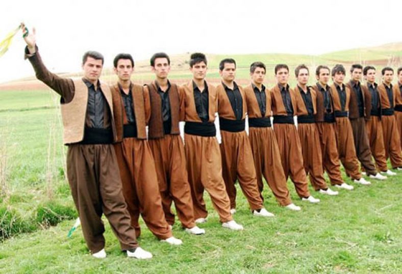 لباس کردی مردانه
