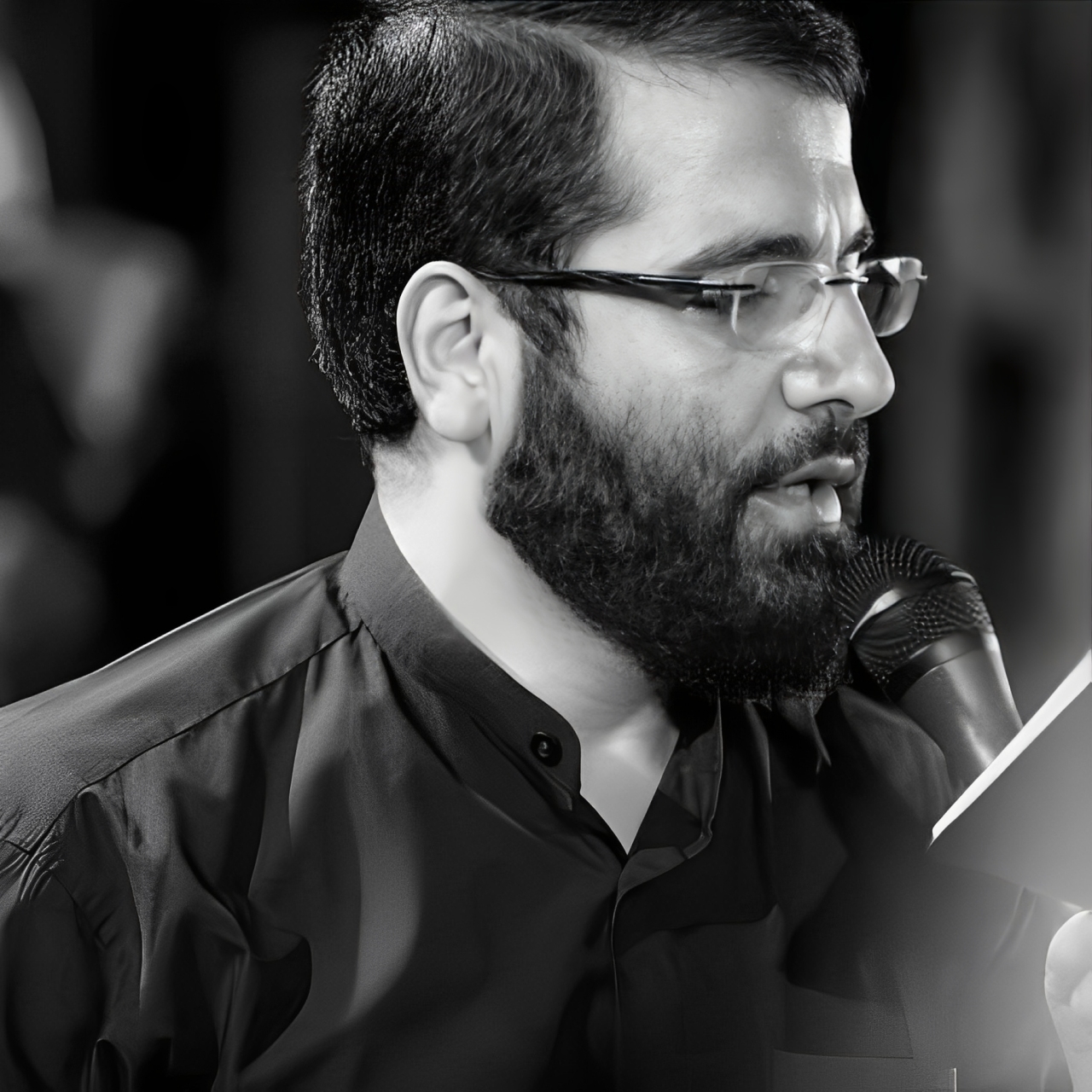 حاج حسین سیب سرخی