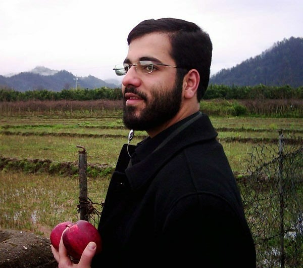 همسر حاج حسین سیب سرخی