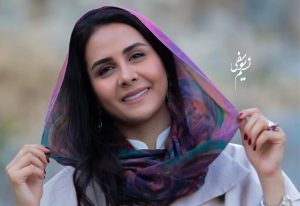 سارا والیانی