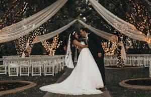 ژست عکاسی عروس و داماد