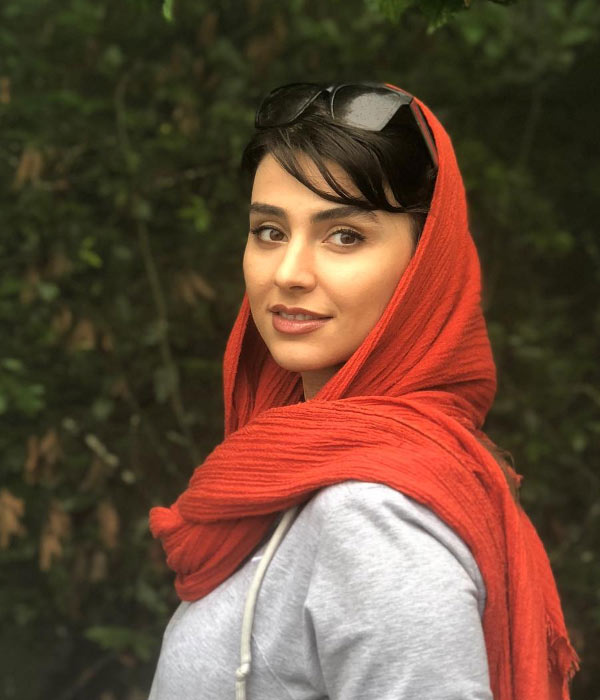 بیوگرافی لاله مرزبان