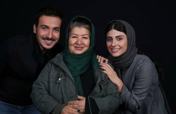 لاله مرزبان بازیگر زیر سقف دودی