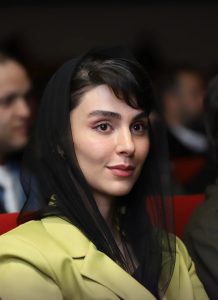 لاله مرزبان آبان