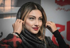 محیا دهقانی