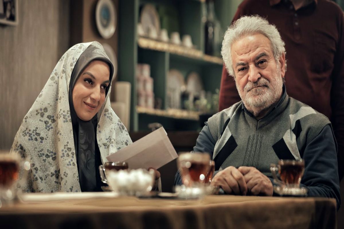 کاظم هژیرآزاد در بی همگان