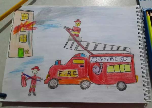 نقاشی کودکانه آتش نشانی
