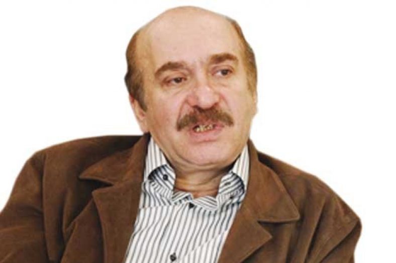 داریوش کاردان