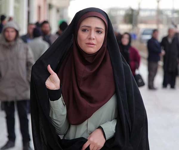 آوا دارویت در سریال وارش