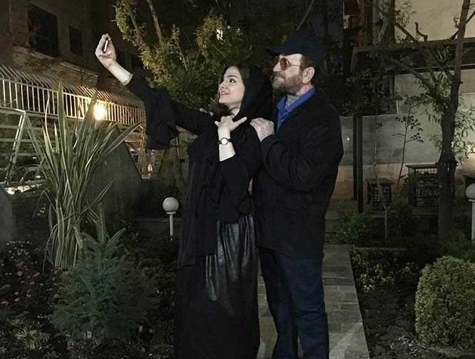 آوا دارویت و پدرش