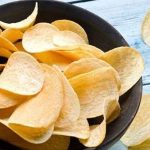 عوارض مصرف چیپس برای کودکان