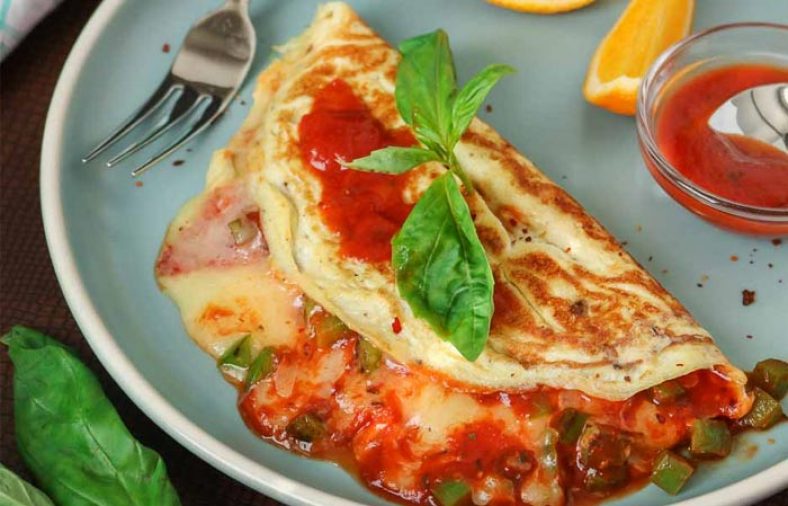 طرز تهیه املت با پنیر پیتزا