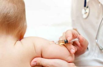 قرمزی جای واکسن نوزاد