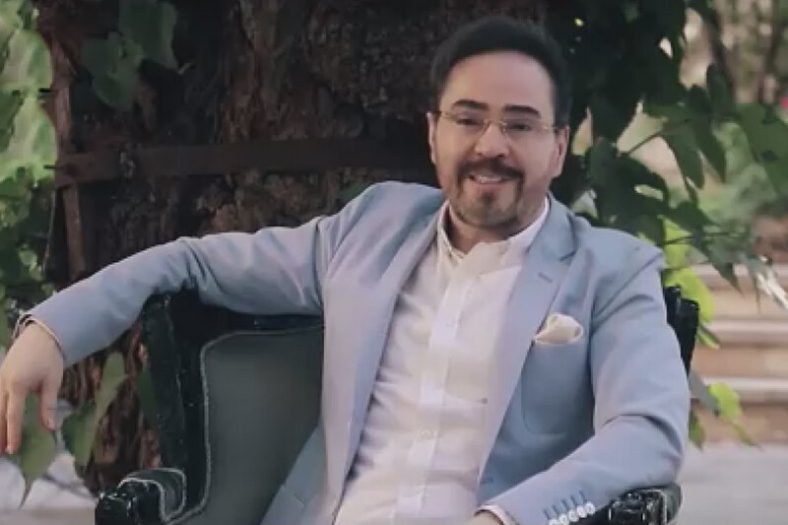 خشایار اعتمادی