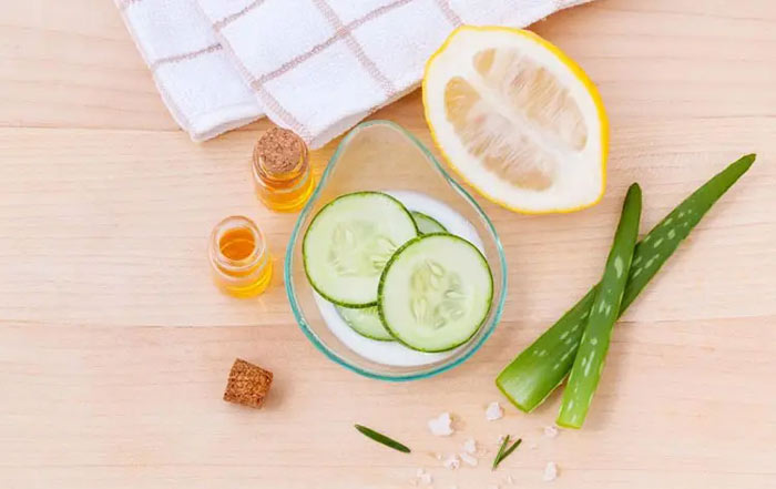 طرز تهیه ماسک خیار و شیر