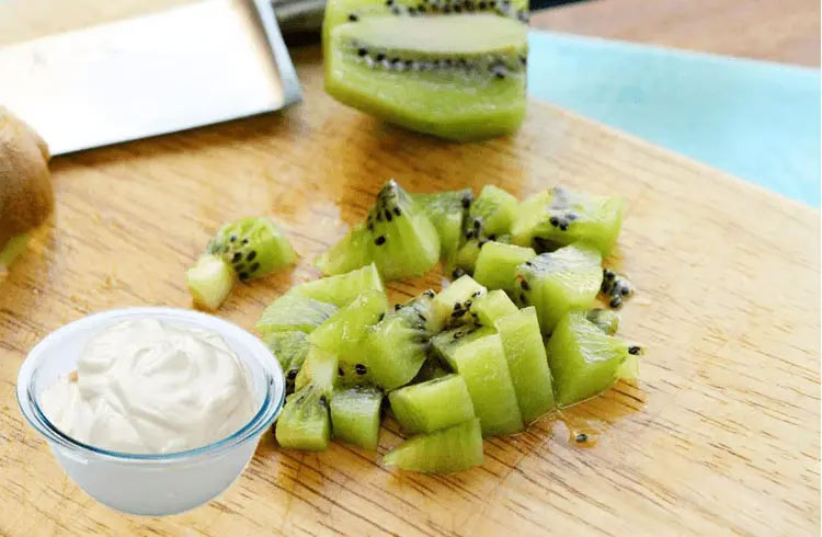 ماسک کیوی و ماست