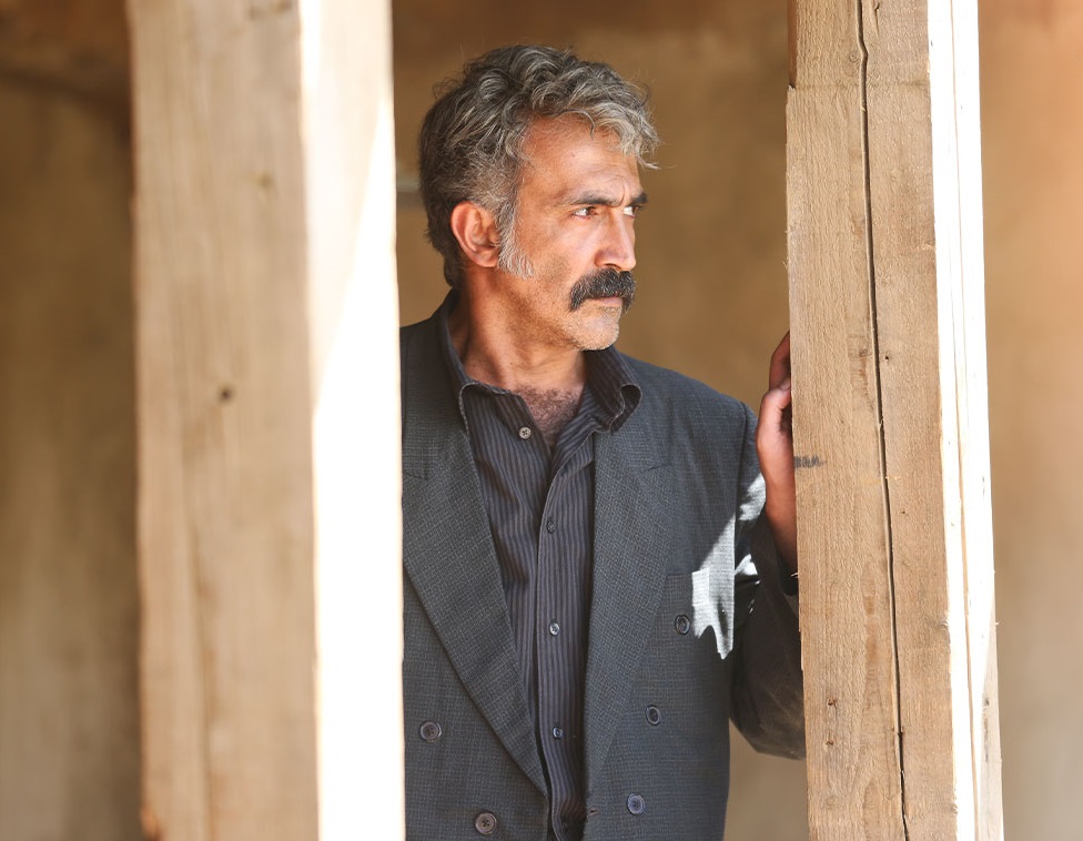 هادی حجازی فر در بی همه چیز