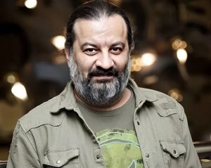 مهراب قاسم خانی بیوگرافی⁩