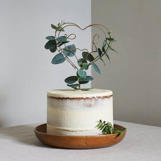 مدل کیک خانگی سالگرد عروسی دو نفره ساده 