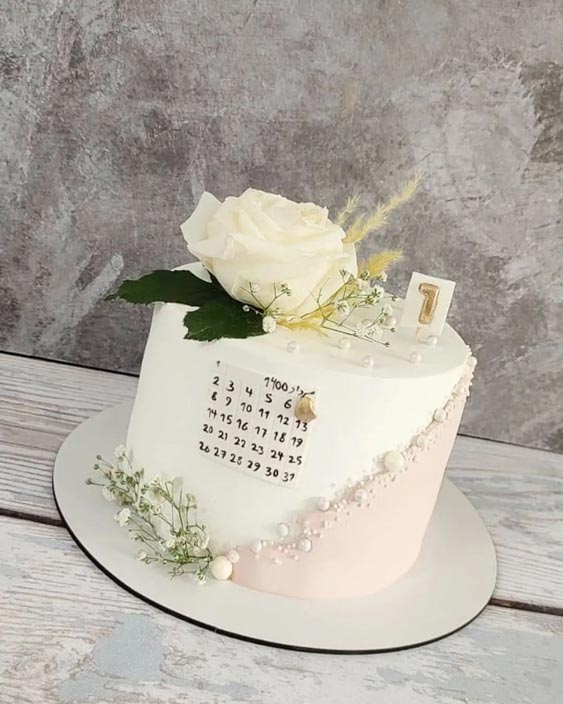 کیک با طرح تقویم سالگرد ازدواج 