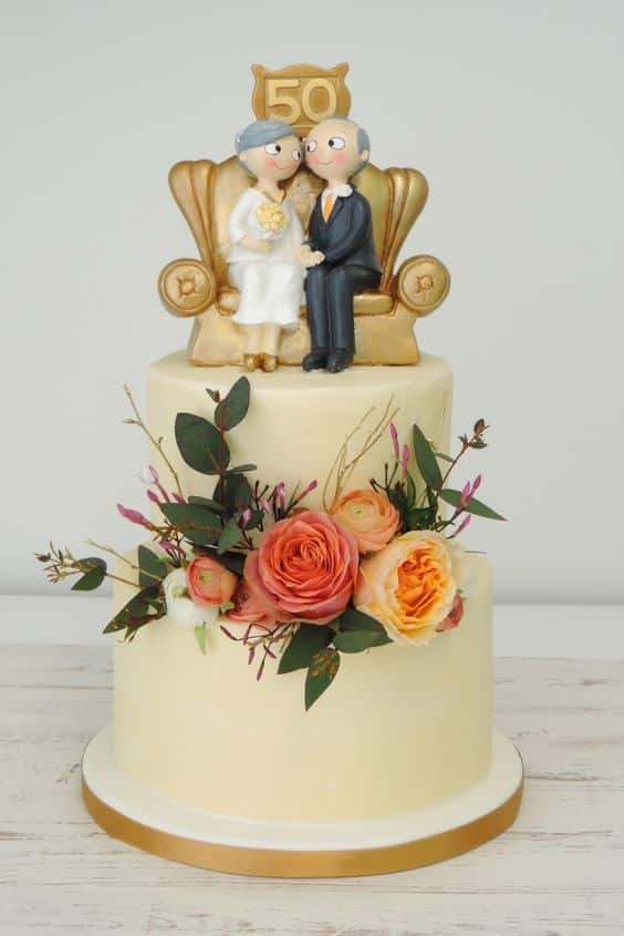 مدل کیک سالگرد عروسی دو طبقه برای مادر بزرگ و پدر بزرگ ها