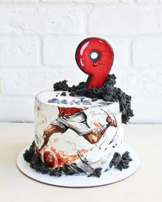 مدل کیک تولد پسرانه فوتبالی باترکریم نقاشی شده