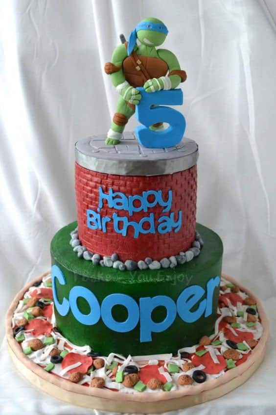 مدل کیک تولد دو طبقه پسرانه کارتونی با تم لاک پشت  