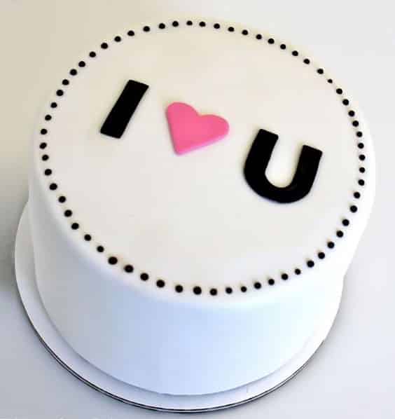 مدل کیک تولد دو نفره عاشقانه با تزیین ساده