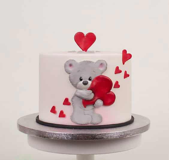 مدل کیک تولد دونفره با تزیین خرس عاشقانه